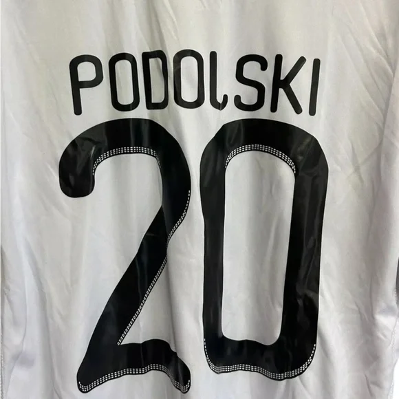 Deutscher Fussball-bund Soccer Jersey Size Large Podolski #20 2010 World Cup - Picture 4 of 7